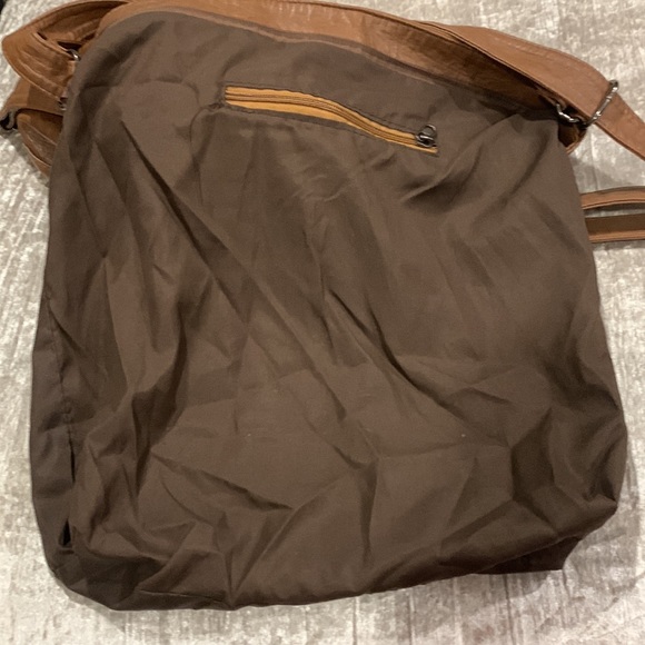 Faux leather shoulder bag - Picture 8 of 8